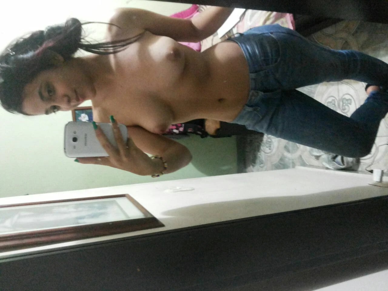 Caiu na net fotos amadoras de ninfetas – Fotos Porno – Quadrinho Completo